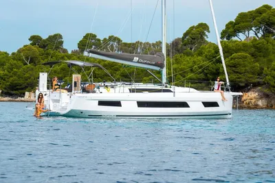 2024 Dufour 44