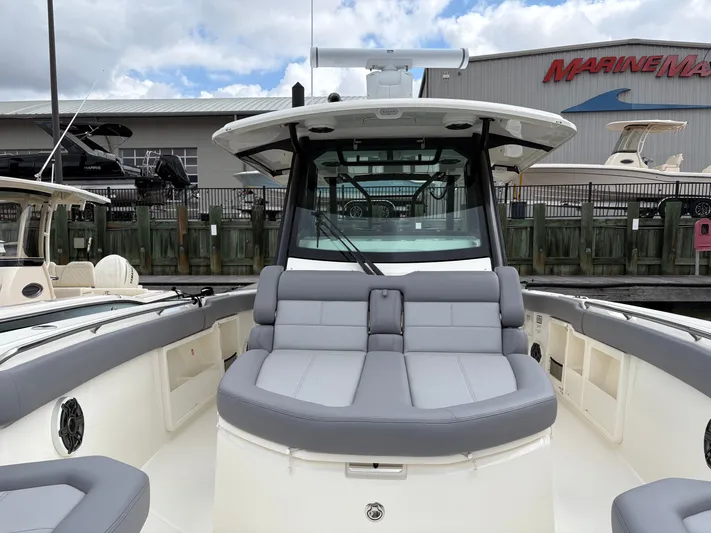 2026 Boston Whaler 360 Outrage Yacht Photos Pics 