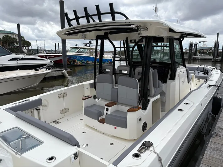 2026 Boston Whaler 360 Outrage Yacht Photos Pics 
