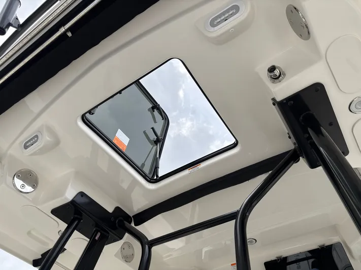 2026 Boston Whaler 360 Outrage Yacht Photos Pics 