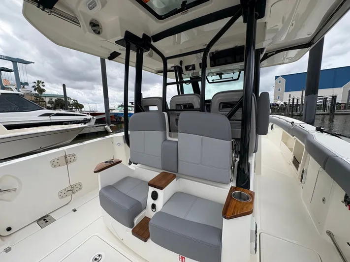 2026 Boston Whaler 360 Outrage Yacht Photos Pics 