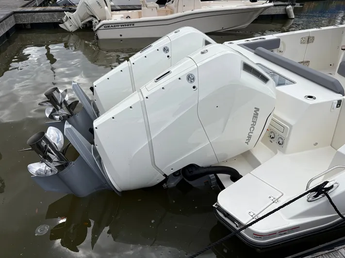 2026 Boston Whaler 360 Outrage Yacht Photos Pics 
