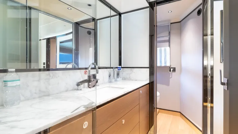 Available Now Yacht Photos Pics 