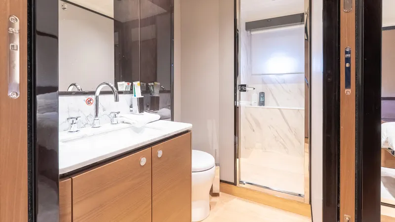 Available Now Yacht Photos Pics 