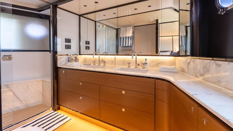 Available Now Yacht Photos Pics 