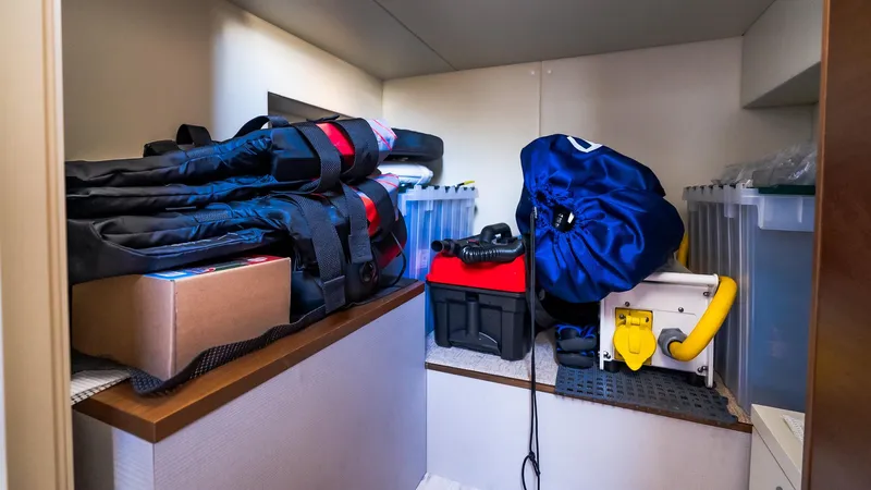 Available Now Yacht Photos Pics 