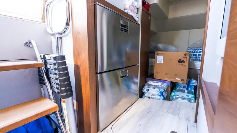 Available Now Yacht Photos Pics 