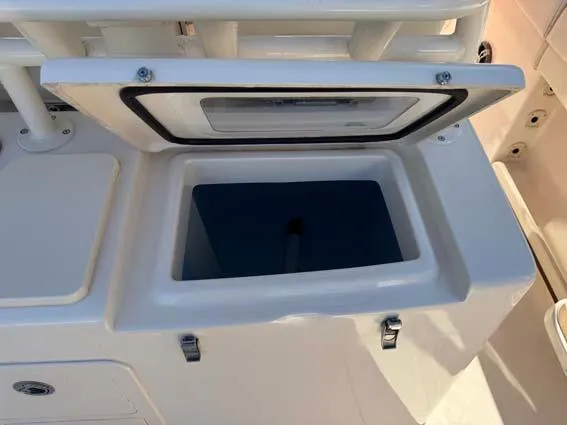 33' 2022 Grady-white Yacht Photos Pics 