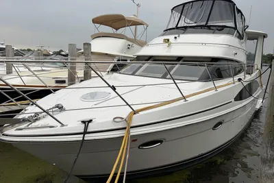 Carver 444 Cockpit Motor Yacht