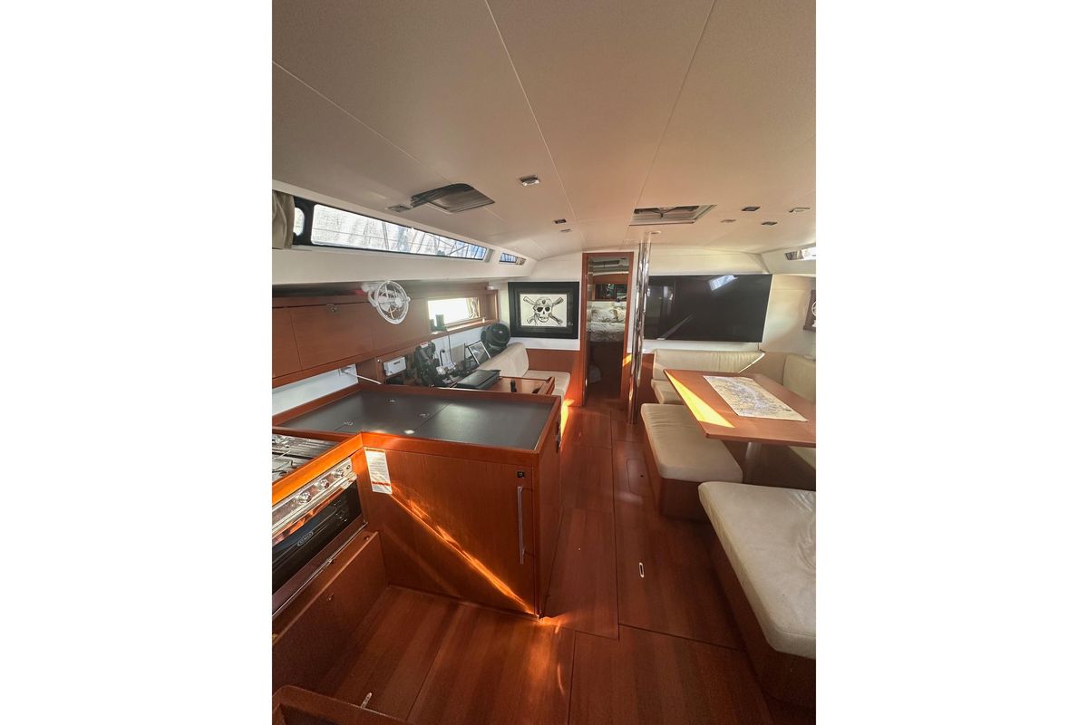 2014 Beneteau 48 
