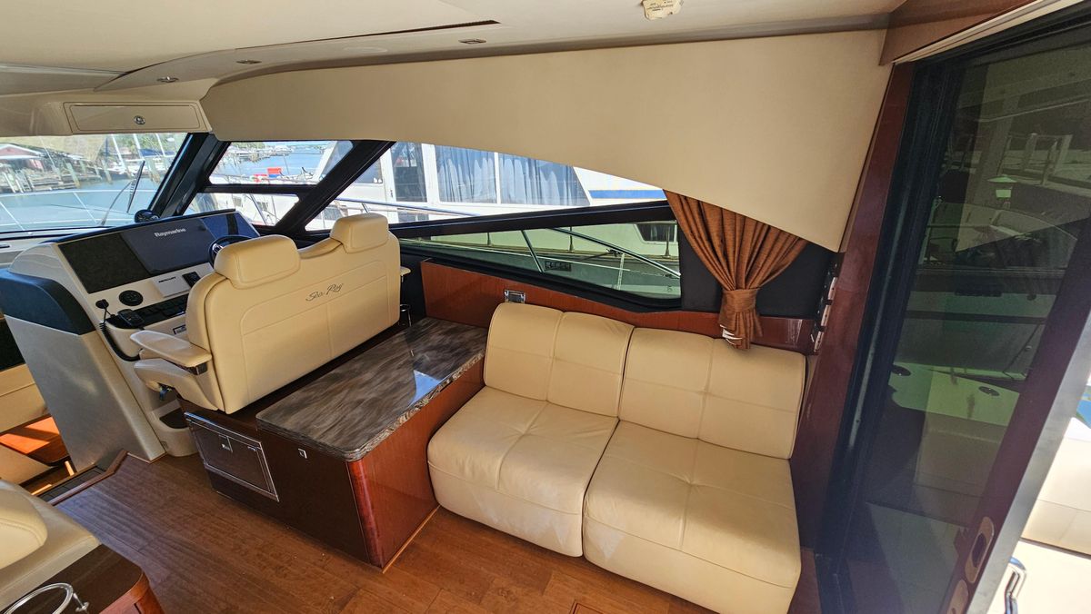 2016 Sea Ray 47 