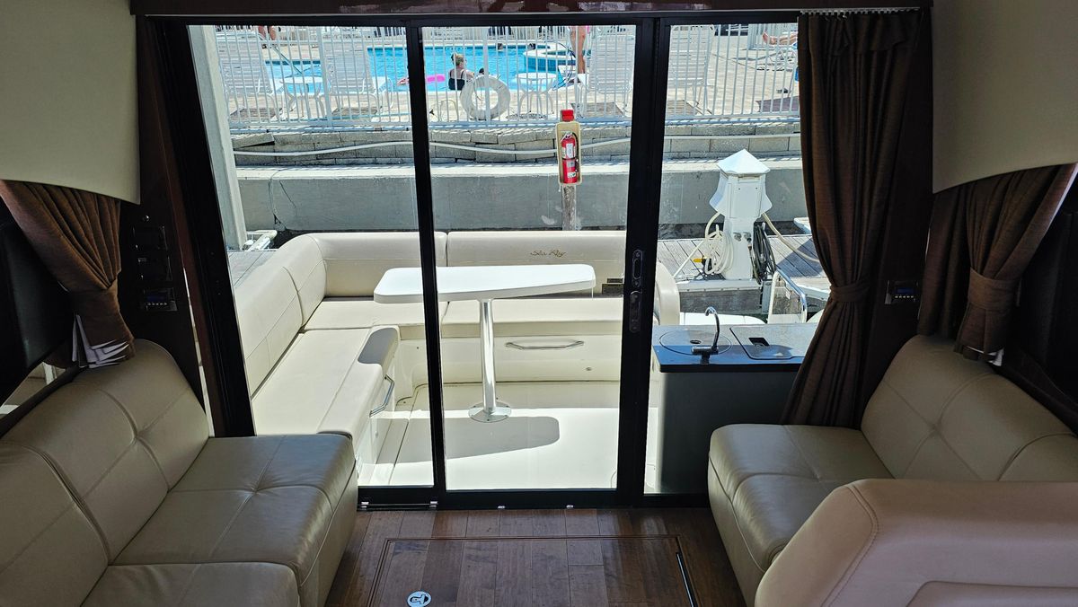 2016 Sea Ray 47 