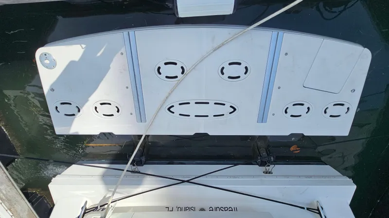 Just In Time Yacht Photos Pics 2016 Sea Ray 470 Sundancer swim platform with mooring lines, viewed from above.