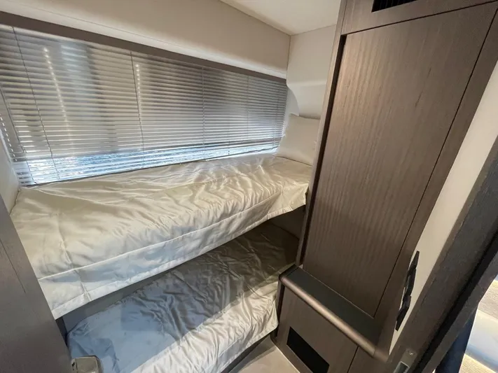  Yacht Photos Pics Galeon 480 Fly