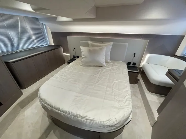  Yacht Photos Pics Galeon 480 Fly