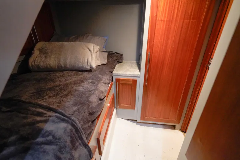 Big Enos Yacht Photos Pics 