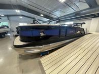 2023 Barletta Lusso 23UC Tri-Toon