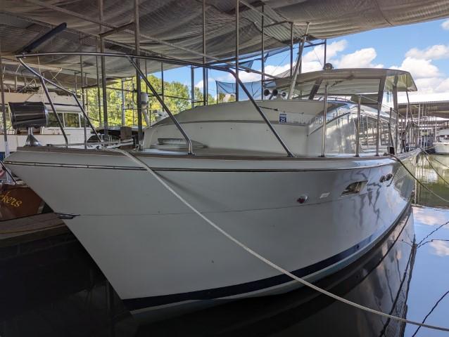 Chris-Craft 410 Commander