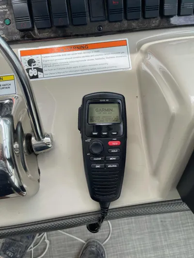  Yacht Photos Pics Garmin radio on Sea Ray 380 Sundancer 2007 helm console.