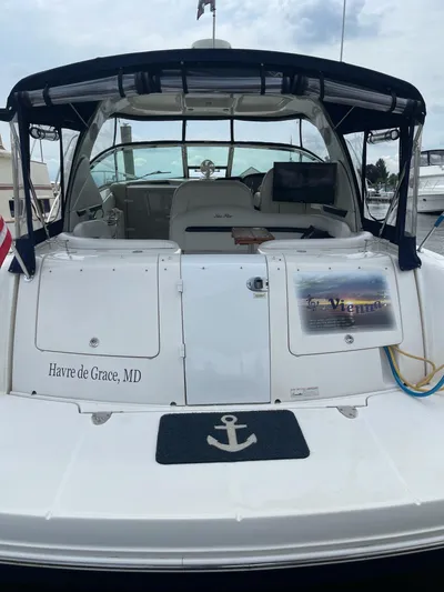  Yacht Photos Pics Rear view of a 2007 Sea Ray 380 Sundancer yacht in harbor.