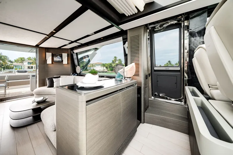 Partnership IV Yacht Photos Pics 