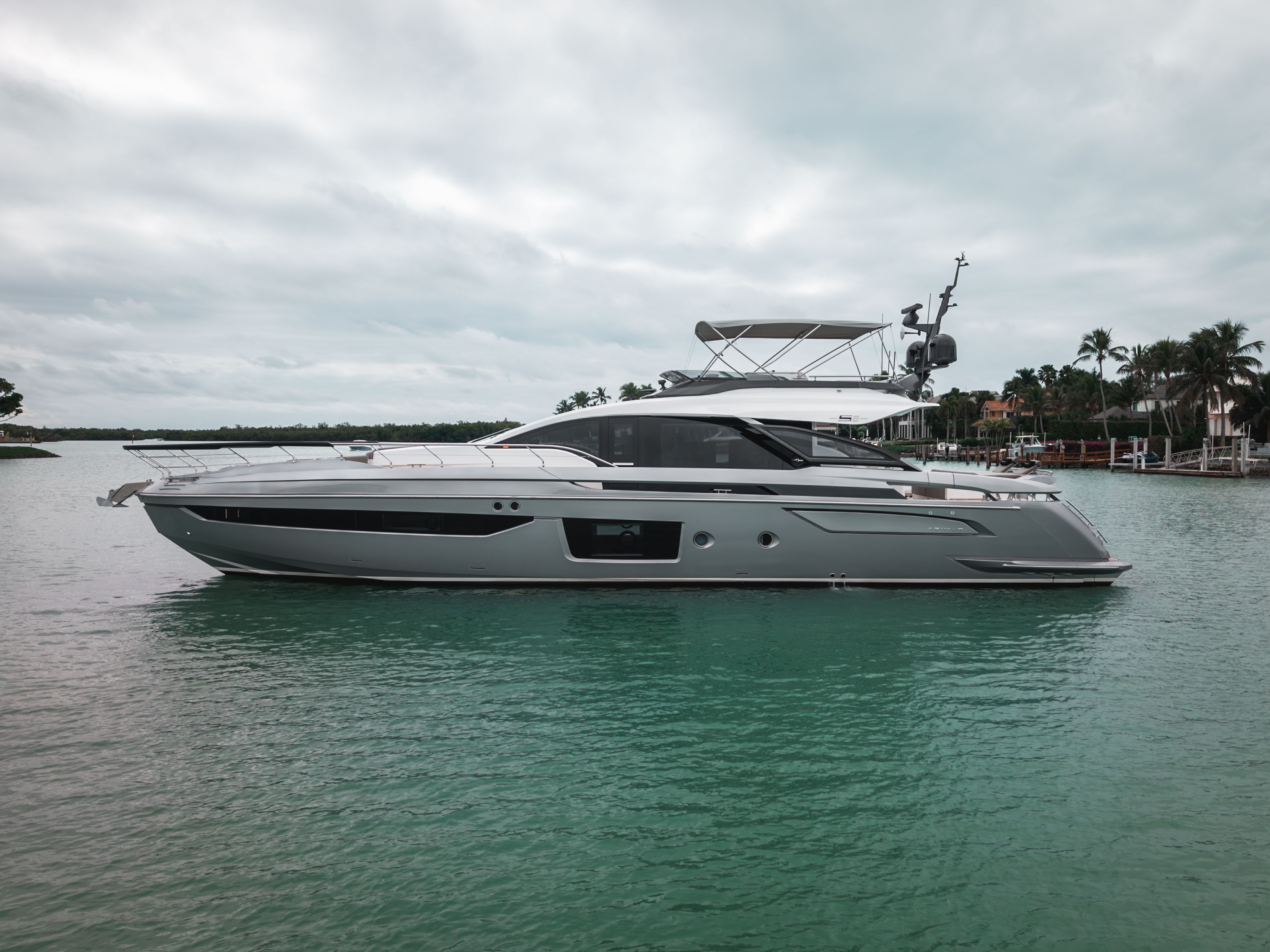 Azimut S8