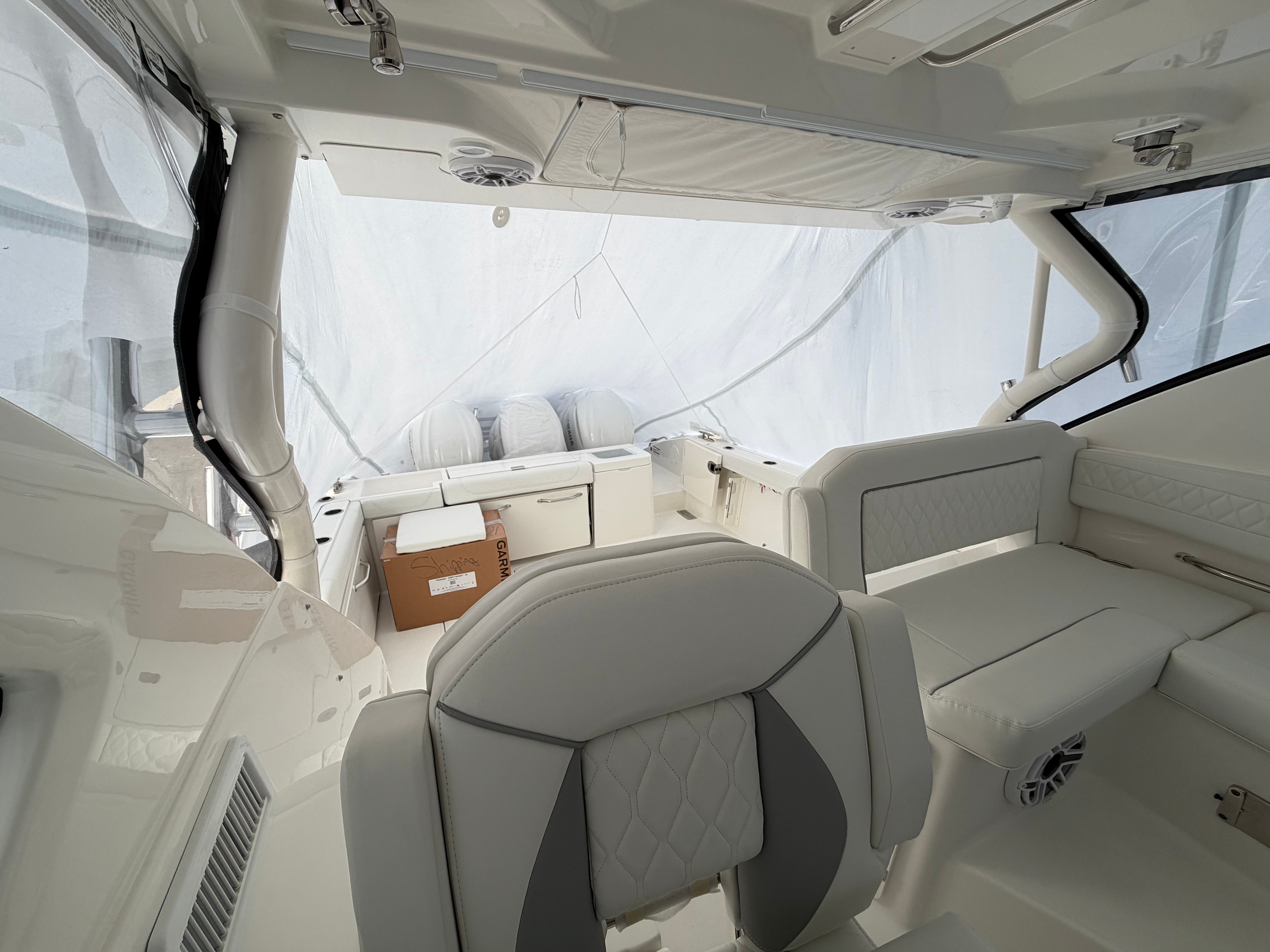 2026 PURSUIT 355 OS - Image 7