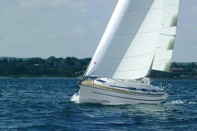 2005 Bavaria 32