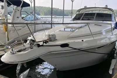 Sea Ray 330 Sundancer