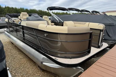 Veranda Relax Series 22RC WITH 200HP