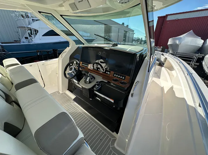 Lady Morgan Yacht Photos Pics 