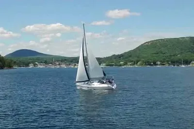 Hunter 36