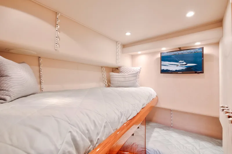 Mezzo II Yacht Photos Pics 