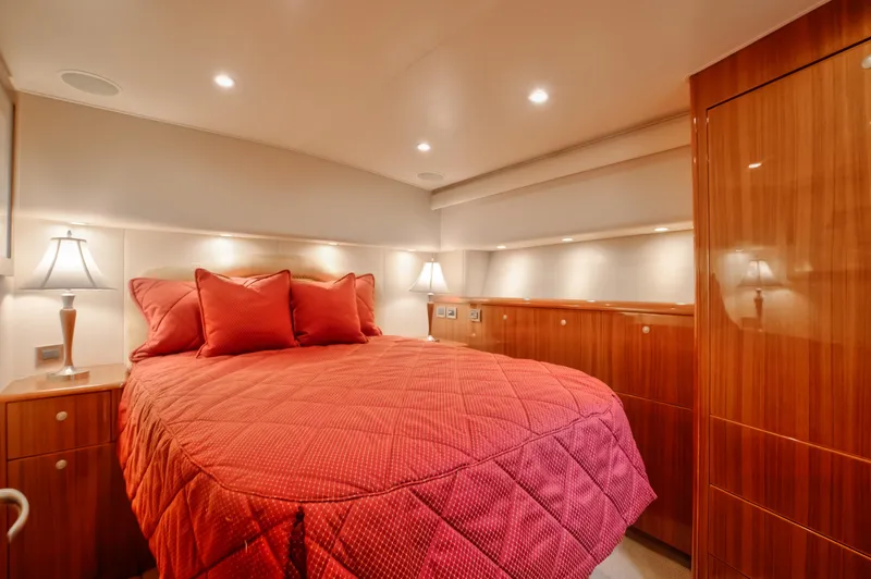 Mezzo II Yacht Photos Pics 