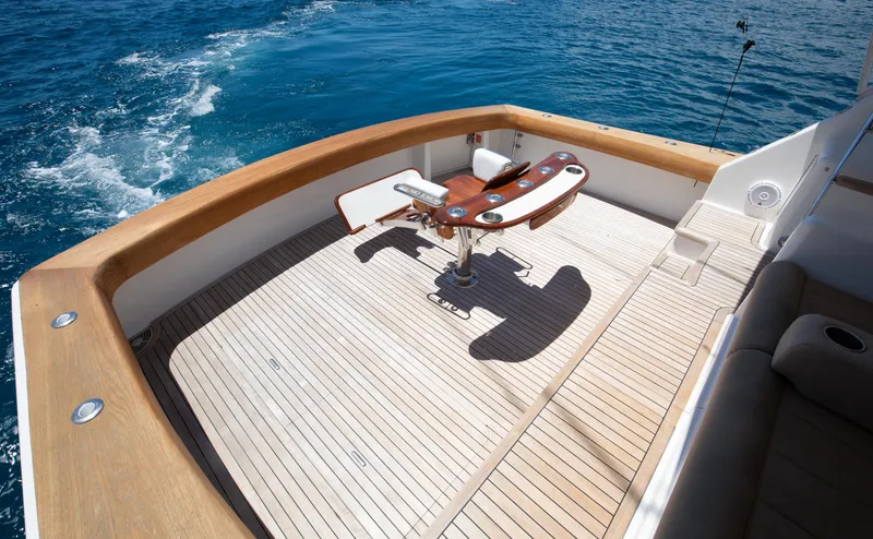 Mezzo II Yacht Photos Pics 