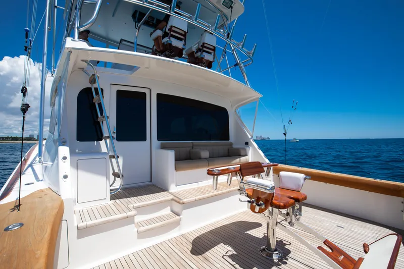 Mezzo II Yacht Photos Pics 