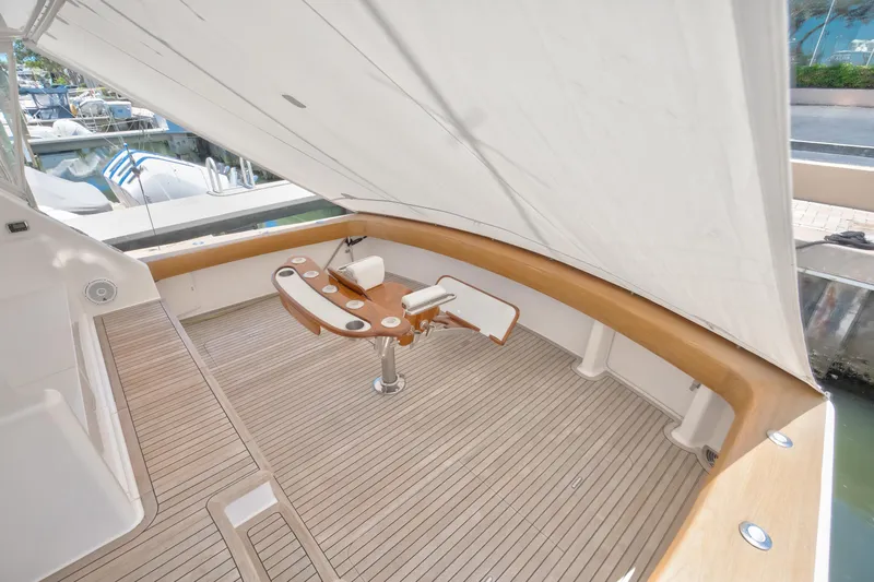 Mezzo II Yacht Photos Pics 