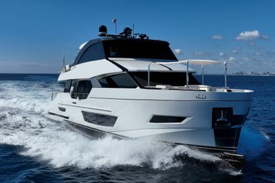Yacht