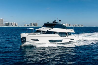 Yacht