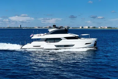 Ocean Alexander 27 Explorer