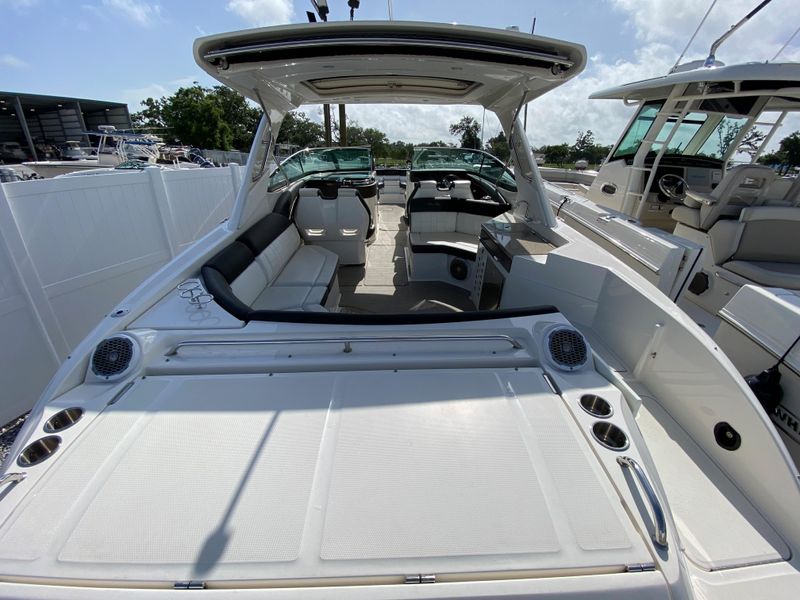 2016 Sea Ray 350 SLX