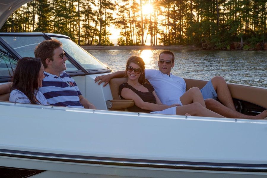 2016 Sea Ray 350 SLX