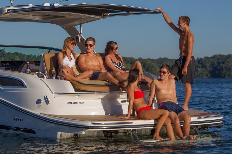 2016 Sea Ray 350 SLX