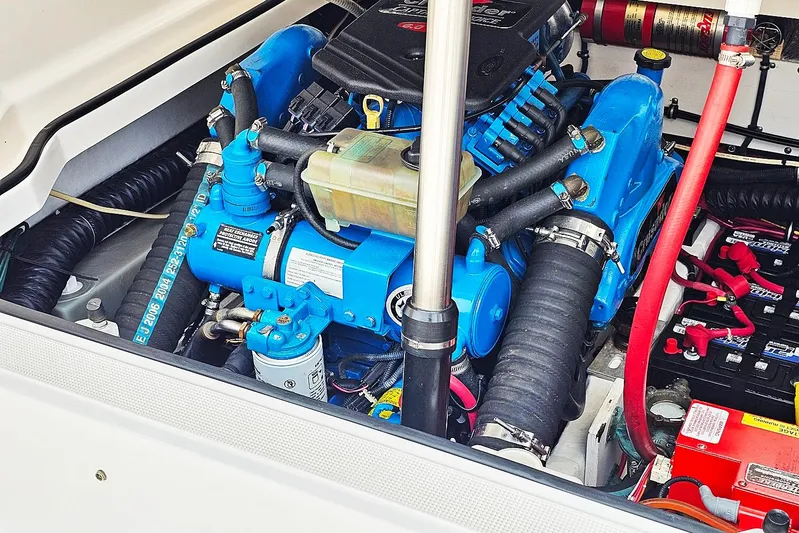 Fidgit Yacht Photos Pics Engine compartment of 2006 Tiara Yachts 2900 Open Classic, featuring blue engine components.