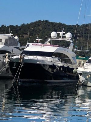 Yacht