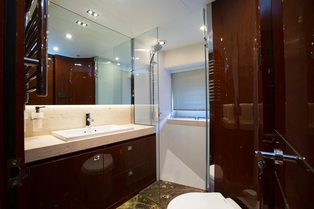 2013 Princess 83 
