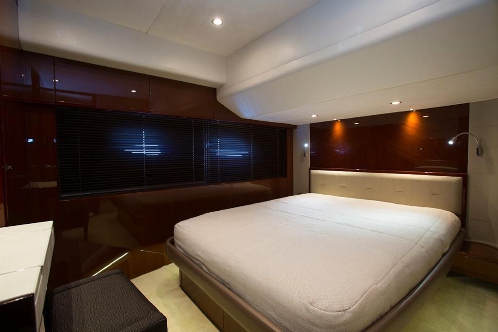 2013 Princess 83 