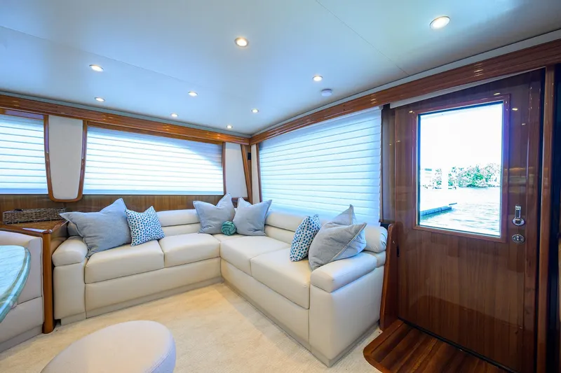 Day Sea Yacht Photos Pics 2008 Viking 54 Convertible - Salon Seating and Galley