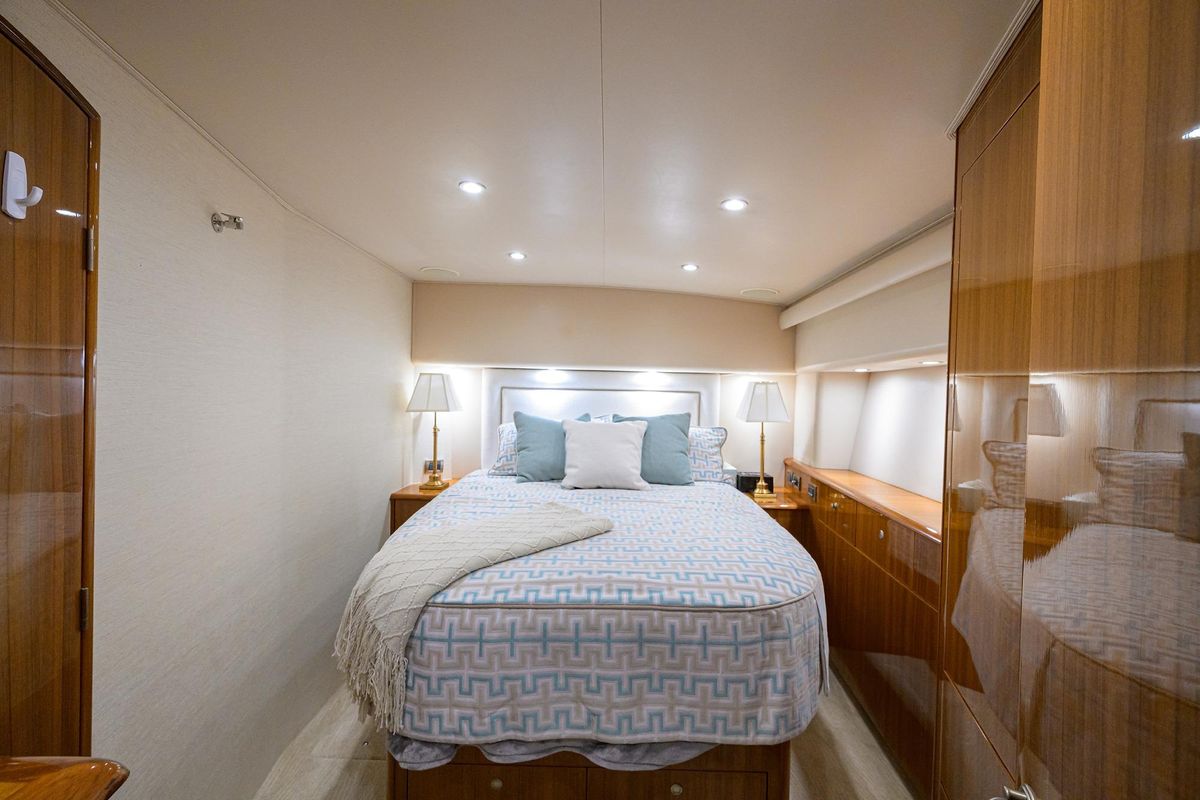 2008 Viking 54 