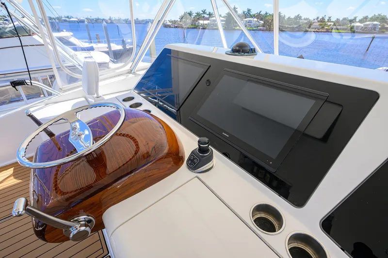 Day Sea Yacht Photos Pics 2008 Viking 54 Convertible - Flybridge, Helm Electronics